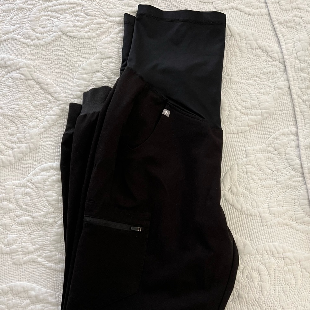 Black FIGS scrubs joggers